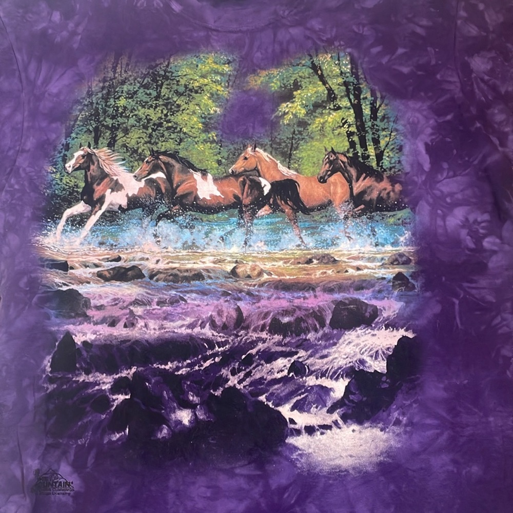 The Mountian Tee - Horses - Picture 3 of 7